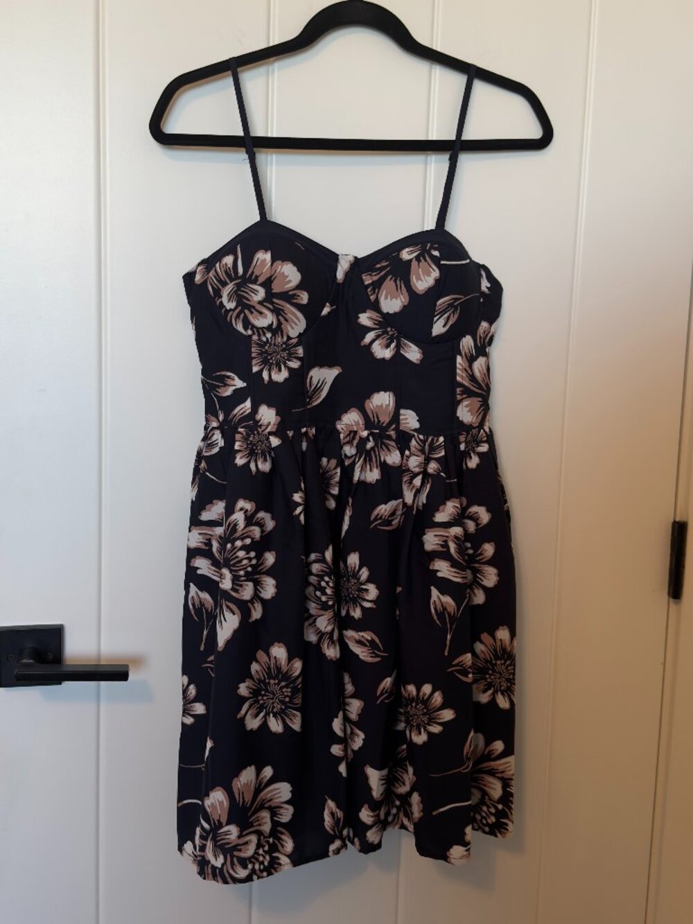 Band of Gypsies Navy Floral Bustier Fit & Flare Dress Size M NWT - Picture 2 of 5